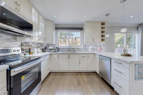 Photo 14 at 251 Glen Shields Avenue, Concord, Vaughan