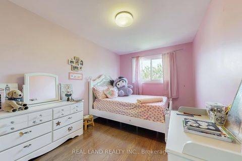 Photo 34 at 251 Glen Shields Avenue, Concord, Vaughan