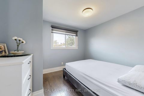 Photo 36 at 251 Glen Shields Avenue, Concord, Vaughan