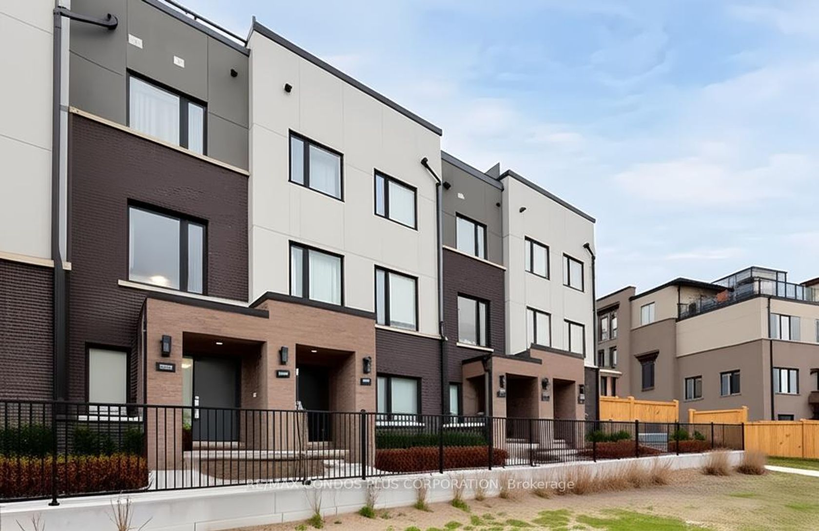 20 - 348 Wheat Boom Drive, JM Joshua Meadows, Oakville 