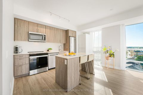 Photo 2 at 424 - 681 Yonge Street, Painswick South, Barrie Photo 2 at 424 - 681 Yonge Street, Painswick South, Barrie