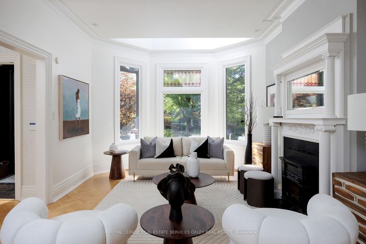 Photo 2 at 134 Roxborough Street W, Annex, Toronto