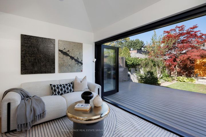 Photo 9 at 134 Roxborough Street W, Annex, Toronto