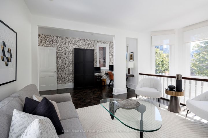 Photo 13 at 134 Roxborough Street W, Annex, Toronto
