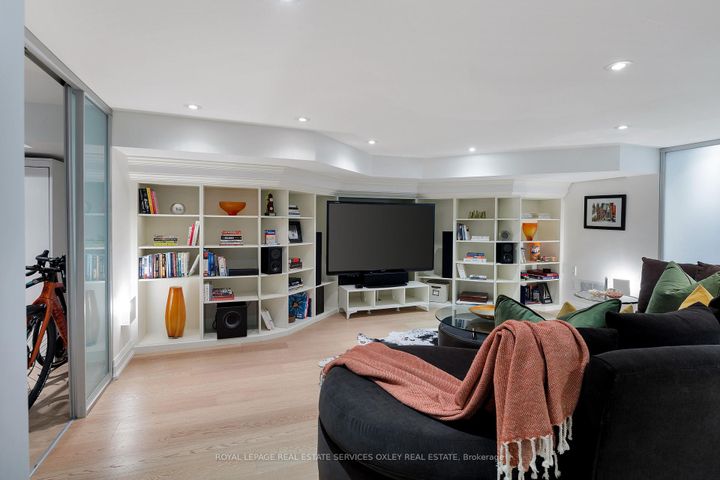 Photo 23 at 134 Roxborough Street W, Annex, Toronto