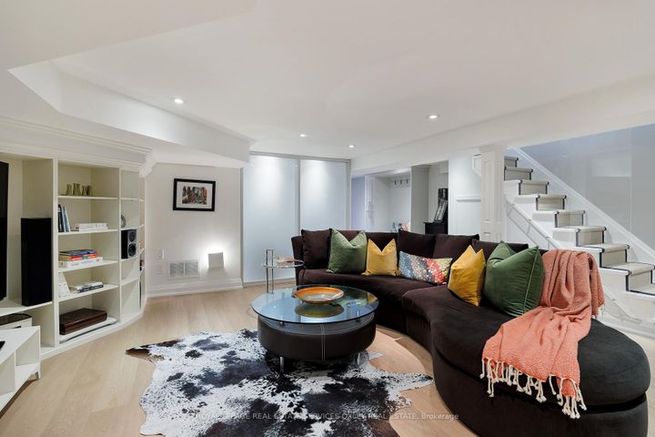 Photo 26 at 134 Roxborough Street W, Annex, Toronto