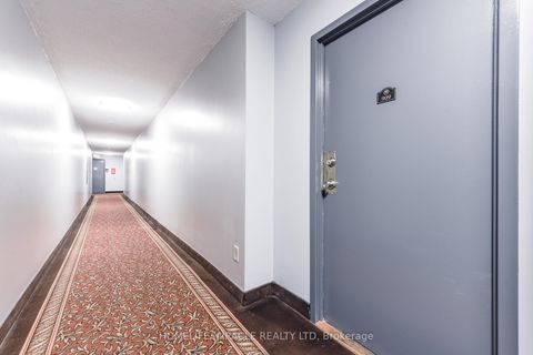 Photo 1 at 909 - 10 Markbrook Lane, Jamestown, Toronto