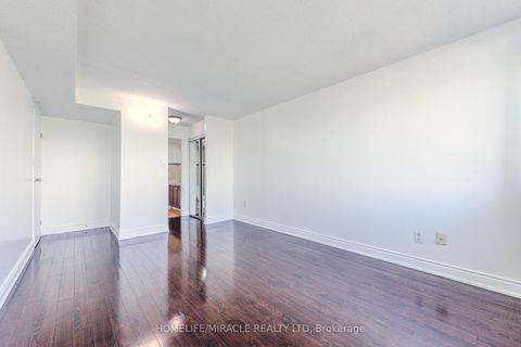 Photo 10 at 909 - 10 Markbrook Lane, Jamestown, Toronto