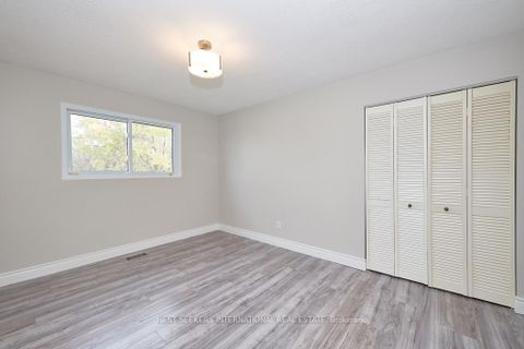 Photo 10 at 257 Dodson Road, Painswick North, Barrie