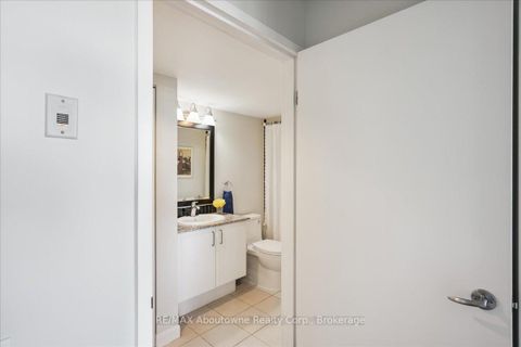 Photo 27 at 2411 - 33 Sheppard Avenue E, Willowdale East, Toronto