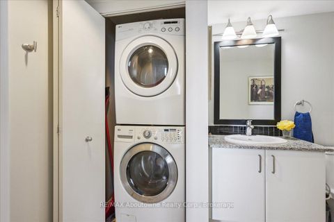 Photo 29 at 2411 - 33 Sheppard Avenue E, Willowdale East, Toronto