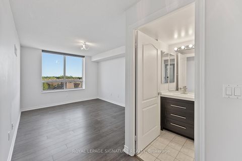 Photo 8 at 818 - 18 Sommerset Way, Willowdale East, Toronto