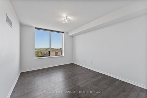 Photo 9 at 818 - 18 Sommerset Way, Willowdale East, Toronto