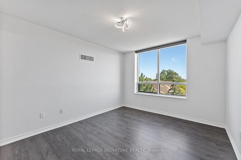 Photo 10 at 818 - 18 Sommerset Way, Willowdale East, Toronto