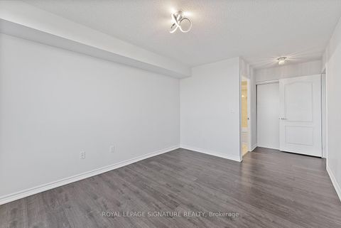 Photo 11 at 818 - 18 Sommerset Way, Willowdale East, Toronto