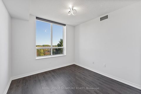 Photo 14 at 818 - 18 Sommerset Way, Willowdale East, Toronto