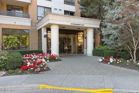 Photo 23 at 818 - 18 Sommerset Way, Willowdale East, Toronto