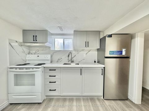 Photo 22 at 1745 Dufferin Street, Oakwood Village, Toronto Photo 22 at 1745 Dufferin Street, Oakwood Village, Toronto