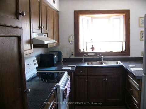 Photo 5 at 1193 Ingledene Drive, FA Falgarwood, Oakville