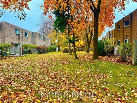 Photo 39 at 57 - 39 Lexington Avenue, Old Rexdale, Toronto