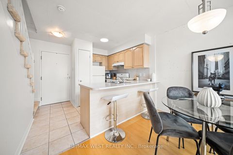 Photo 5 at 510 - 954 King Street W, Niagara, Toronto