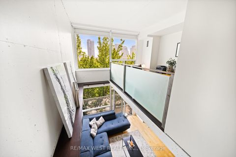 Photo 10 at 510 - 954 King Street W, Niagara, Toronto