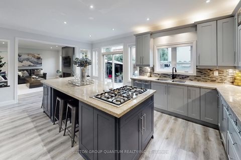 Photo 13 at 556 Bridgeview Road, GO Glenorchy, Oakville