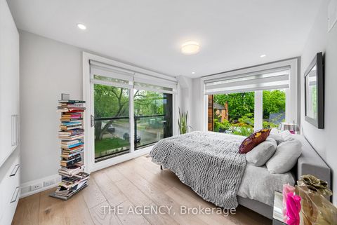 Photo 15 at 3062 Bayview Avenue, Willowdale East, Toronto