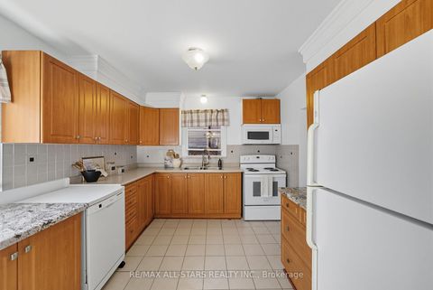 Photo 6 at 11 Chatterton Boulevard, Scarborough Village, Toronto