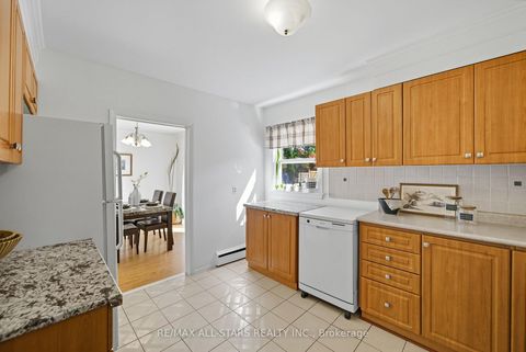 Photo 9 at 11 Chatterton Boulevard, Scarborough Village, Toronto