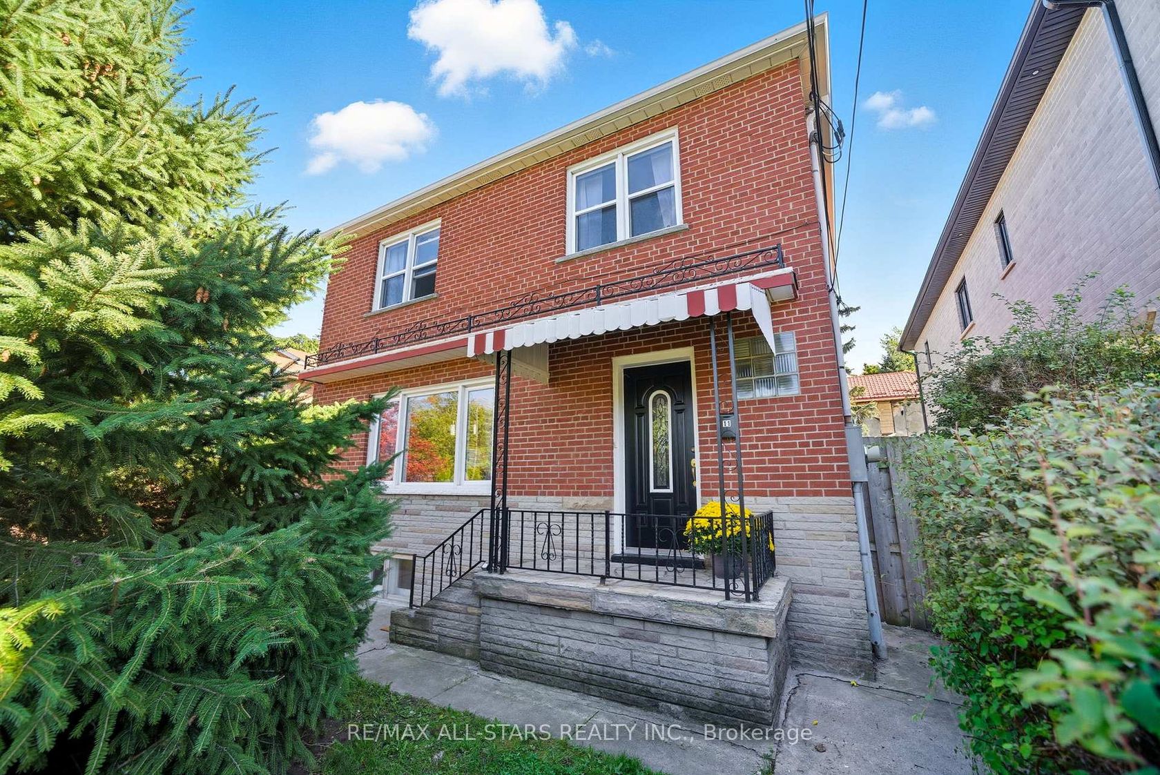 11 Chatterton Boulevard, Scarborough Village, Toronto 2