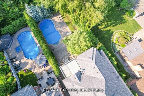 Photo 3 at 188 King High Drive, Beverley Glen, Vaughan