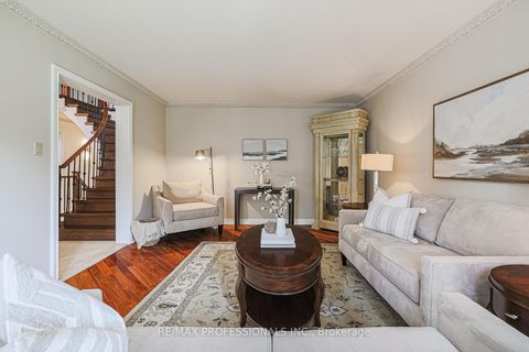 Photo 8 at 4 Neiltree Court, Markland Wood, Toronto