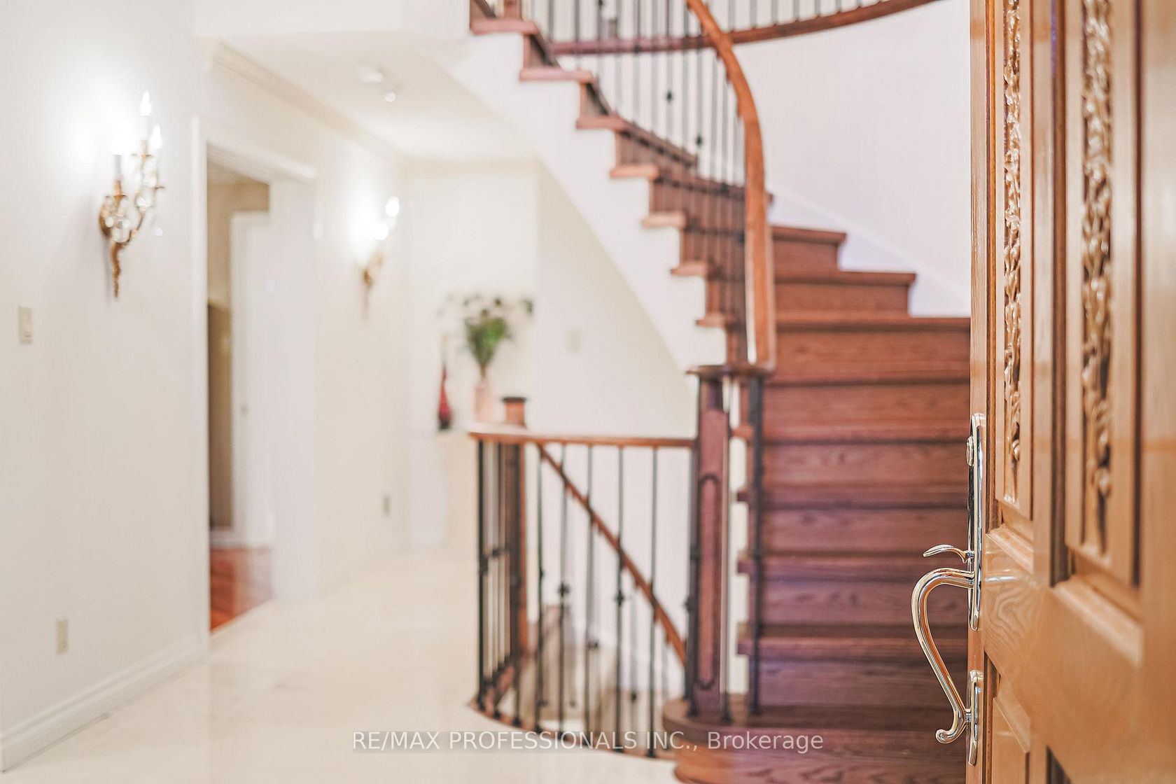 4 Neiltree Court, Markland Wood, Toronto 