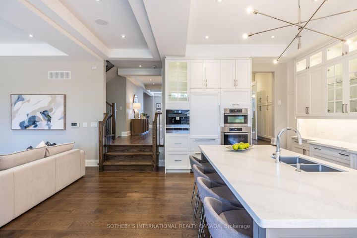 Photo 16 at 9 Ralston Avenue, East York, Toronto