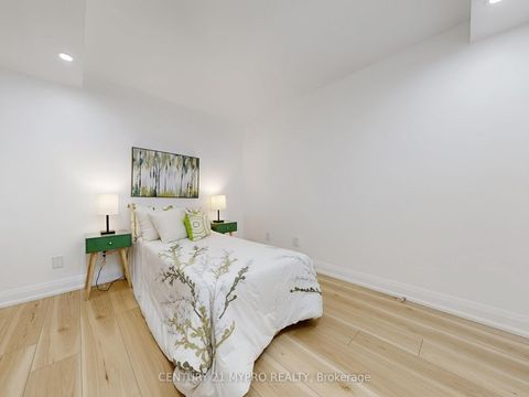 Photo 22 at Sph207 - 28 Hollywood Avenue, Willowdale East, Toronto