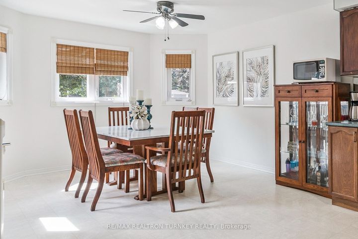 Photo 12 at 3 Bronze Crescent, Bradford, Bradford West Gwillimbury