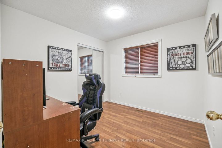 Photo 21 at 3 Bronze Crescent, Bradford, Bradford West Gwillimbury