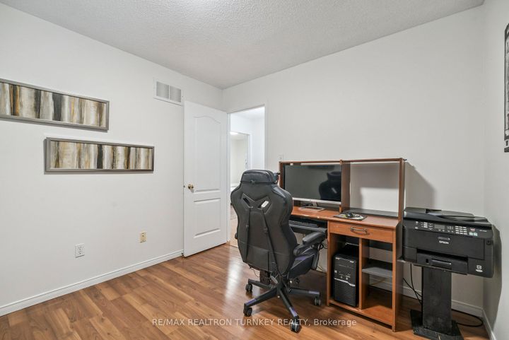 Photo 23 at 3 Bronze Crescent, Bradford, Bradford West Gwillimbury