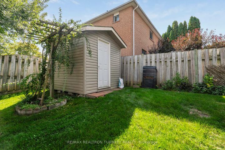 Photo 42 at 3 Bronze Crescent, Bradford, Bradford West Gwillimbury
