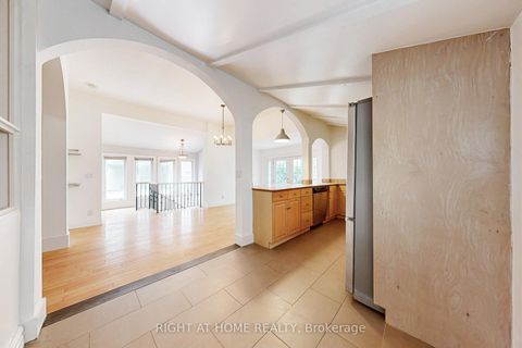 Photo 14 at 170 Queens Avenue, Mimico, Toronto