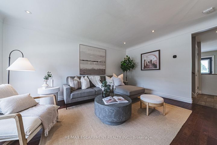 Photo 6 at 212 Rodgers Road, Bartonville, Hamilton