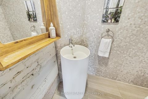Photo 12 at 10 - 40 Westmoreland Avenue, Junction, Toronto