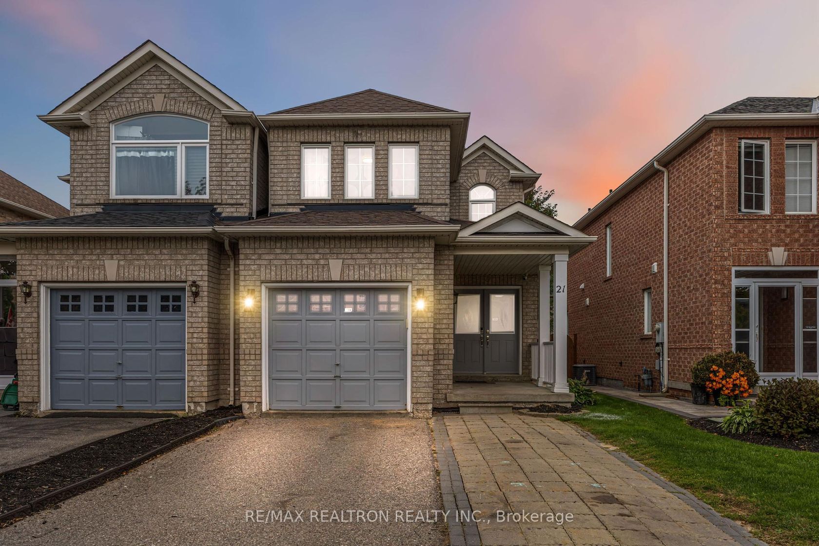 21 Hacienda Drive, Oak Ridges Lake Wilcox, Richmond Hill 