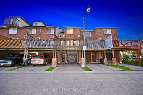 Photo 2 at 77 Coyote Crescent, Rouge E11, Toronto
