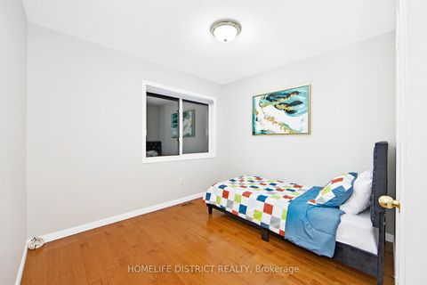 Photo 16 at 77 Coyote Crescent, Rouge E11, Toronto