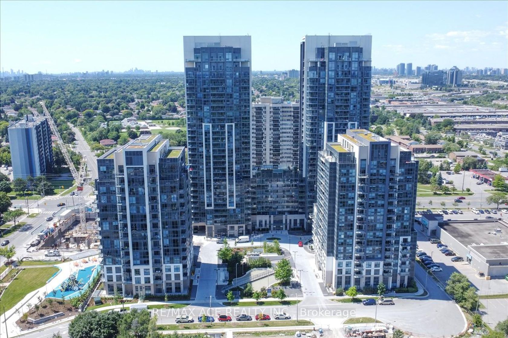 411 - 30 Meadowglen Place, Woburn, Toronto 