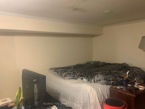 Photo 3 at 295 Old Weston Road, Pellam Park, Toronto