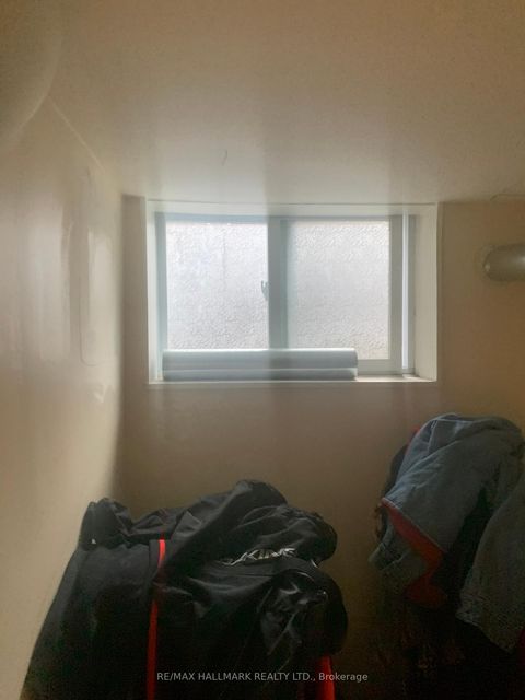 Photo 10 at 295 Old Weston Road, Pellam Park, Toronto
