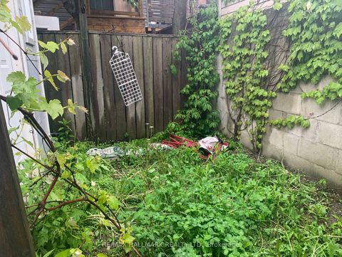 Photo 13 at 295 Old Weston Road, Pellam Park, Toronto
